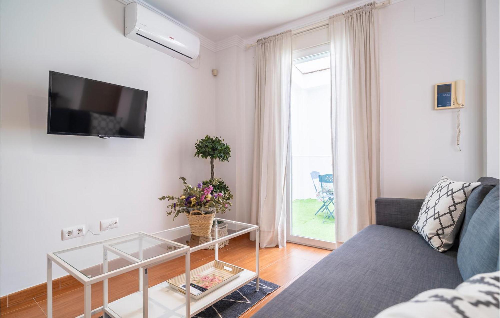 Pet Friendly Apartment In เฮเรซ เด ลาฟรอนเตรา ภายนอก รูปภาพ